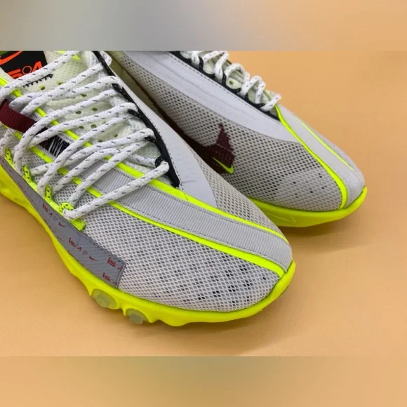Nike React Runner ISPA Platinum Tint Volt Glow Team Red  display picture 2